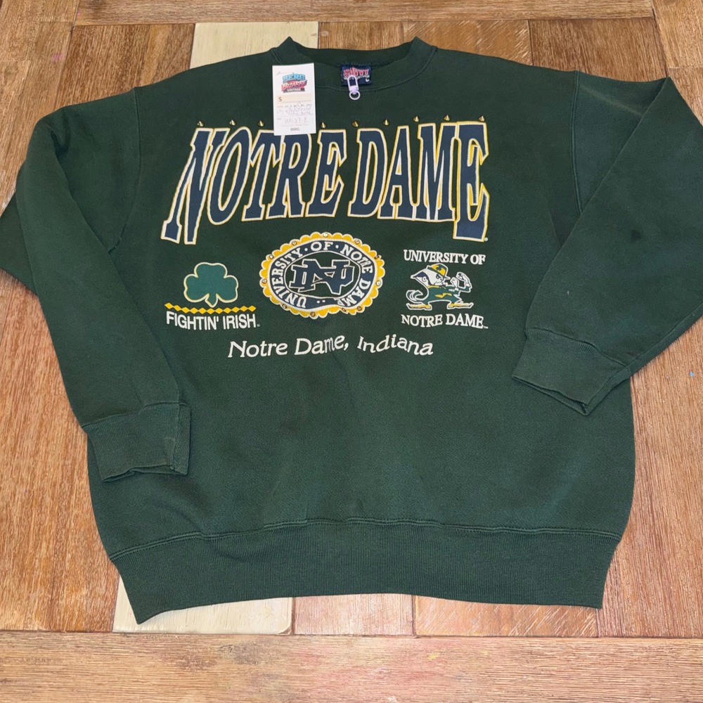 Savvy Notre Dame Sweatshirt Mens L Green Excellent Bedazzled Studded Vintage